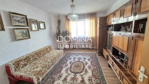 Vânzare apartament 2 camere, et.1, zona Liceului Pedagogic, strada N. Titulescu - imagine 2