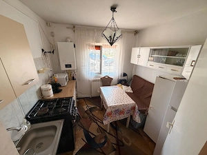 2 camere decomandat ultracentral Năvodari   parter   lângă piață - imagine 6