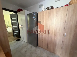 Decomandat. Cu centrala proprie. Etaj intermediar - imagine 5