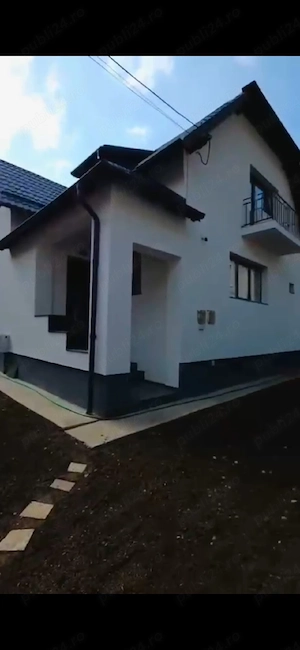 Vilă 6 camere complet renovata Sinaia central 279.000 euro pret valabil pana la 15 mai