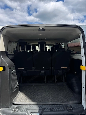 Ford Transit Custom L2H1 2  Diesel   23.000 km   8+1 locuri - imagine 4