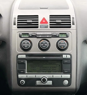 Volkswagen Touran 1.6 United - imagine 12