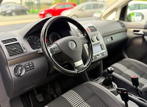 Volkswagen Touran 1.6 United - imagine 9