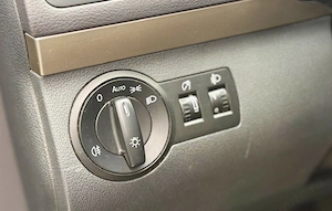 Volkswagen Touran 1.6 United - imagine 17