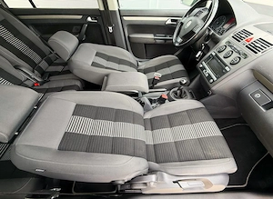 Volkswagen Touran 1.6 United - imagine 15