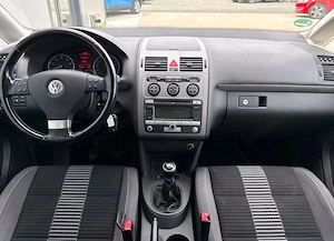 Volkswagen Touran 1.6 United - imagine 11