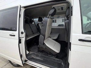 Volkswagen Transporter T6 Kombi 2016   2.0 TDI   Manuală   9 Locuri   Autoturism 3 ANI GARANȚIE + FI - imagine 2