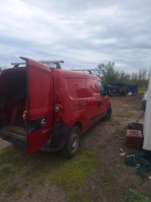 Vând mașina Opel combo 1,3 dizel - imagine 4