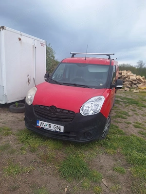Vând mașina Opel combo 1,3 dizel - imagine 3