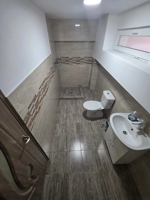 Spațiu Premium 210mp | 11 Camere | Teren Privat & Locuri Parcare | Zonă Exclusivistă de Vile - imagine 10