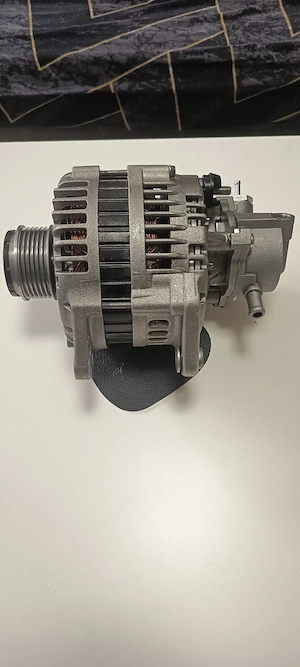 Alternator Opel Astra H 1.7 - imagine 4