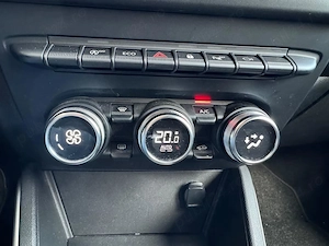 Dacia Duster-Anul Fab-2020--1,4 Benzin--4x2 - imagine 6