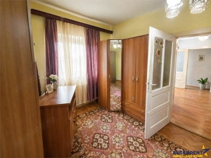 Casa cu spatiu comercial, 1.000mp teren anexe, areal Central, Reghin

 - imagine 6