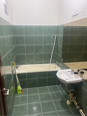 inchiriez Garsoniera Piata Romana - ASE - imagine 4