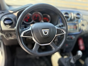 Dacia Sandero Stepway 1.5 dCi 95 CP Euro 6 2020 - imagine 10