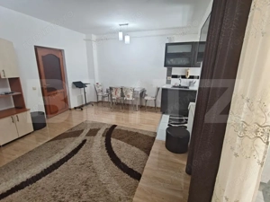 Apartament 2 camere mobilat, 3 balcoane, etaj 1, parcare, zona Eroilor - imagine 3