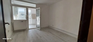 Garsoniera spatioasa Tractorul