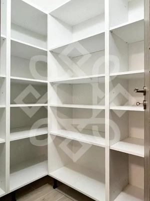 Apartament cu 3 camere de vanzare ultracentral in Oradea - imagine 17