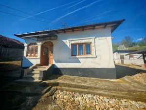 Proprietate compusă din 2 case,3 anexe,teren 3.233 m – Dârmănești, județul Argeș - imagine 4