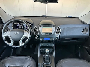 Hyundai iX-35 2.0 Diesel 136 CP An 2011 - imagine 5