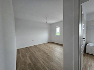 	Proprietar vând ap.cu 3 camere 2 băi în duplex nou, Mănăstirea Şag, "La doi paşi"  - imagine 5