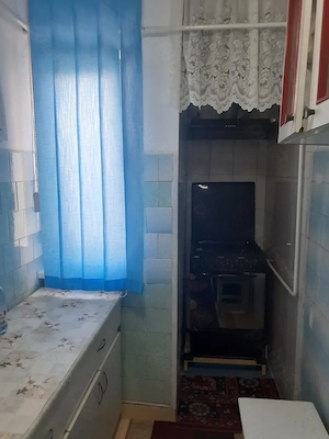 Vanzare  Apart. 3 camere cf.2, semidec., et.2 din 4, mobilat si supr. utila 44.mp. Zona Viziru 1,    - imagine 12