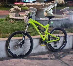 Vand bicicleta Santa Cruz Nomad 26"