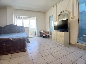 Margeanului adiacent etaj 1 in bloc de 4 etaje