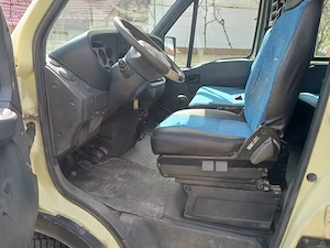Iveco Daily basculabil pe cutie pe 3 parti - imagine 8