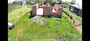 Teren de vânzare cu construcție începută   ideal pentru locuință într-o zonă liniștită - imagine 6