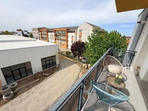 2 camere| Dumbravita| parcare inclusa| apartament superb| zona linistita| - imagine 16