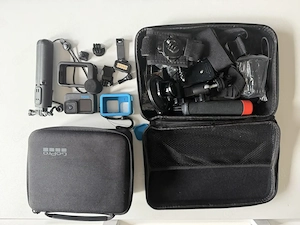 Go Pro 12 Creator Edition kit complet + kit accesorii (apa, bike, moto) + card memorie 