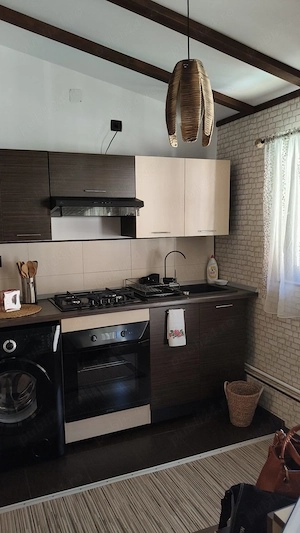 Predeal-Apartament cu doua camere -ultracentral - imagine 6