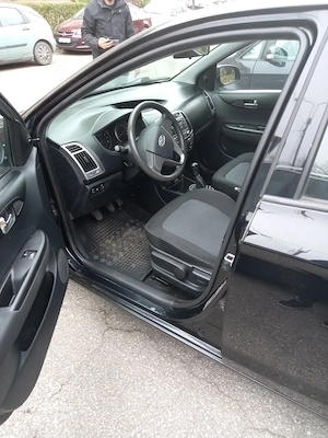 Vand hyundai i20  benzina  - imagine 5