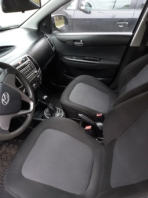 Vand hyundai i20  benzina  - imagine 3