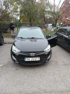 Vand hyundai i20  benzina  - imagine 4