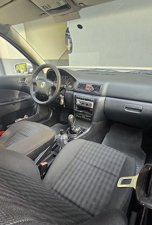 Skoda  Octavia  1.9  TDi  2008 - imagine 5