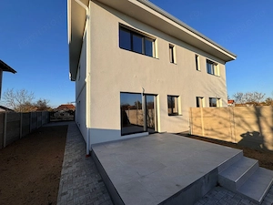 Pozitie excelenta. Asfalt. Duplex Nou - Mosnita. 4 camere. La Cheie.  - imagine 5