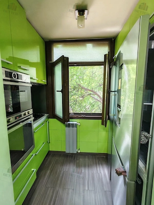 Apartament de 2 camere + loc de parcare - lângă Metrou Apărătorii Patriei - imagine 5