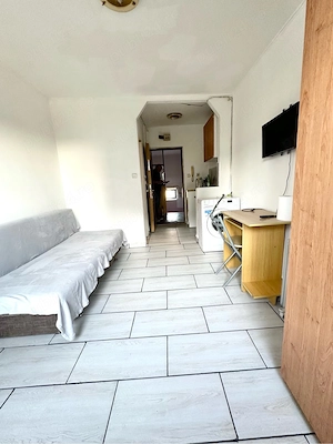 Inchiriez Garsoniera zona Soarelui   Sud Plaza   Proprietqr - imagine 2