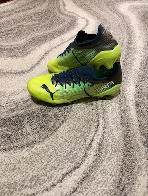 Ghete de fotbal Puma Ultra 1.3 Elite marimea 46,5