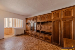 Decomandat, 2camere, insorit, balcon, loc parcare, 2 boxe, Astra, Brasov