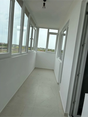 Inchiriez apartament 2 camere+loc de parcare