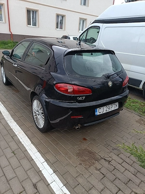 vând Alfa Romeo 147 - imagine 3