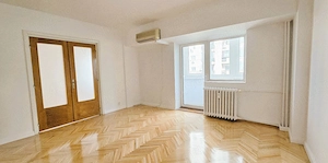 Apartament de închiriat, 3 camere, spațios și luminos Piața Victoriei-nemobilat - imagine 2