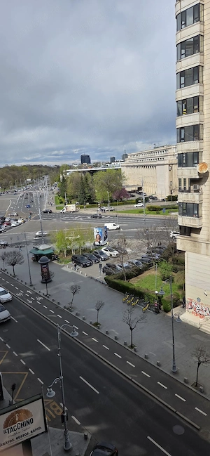 Apartament de închiriat, 3 camere, spațios și luminos Piața Victoriei-nemobilat - imagine 9