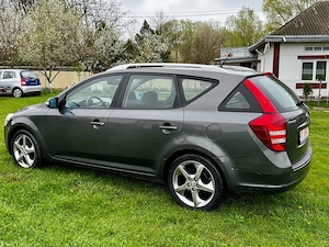 Kia Ceed EcoDynamics 1.6CRDI E5 - imagine 4