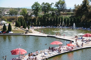 Ocna Sibiului  Teren de vanzare:Aprox 1000 m2 Pret:    42,800 - imagine 4