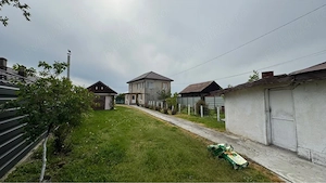 casa de vanzare cu teren generos si gradina spatioasa BALTENI -OLT