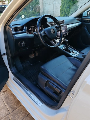 Vând Skoda Superb  - imagine 2